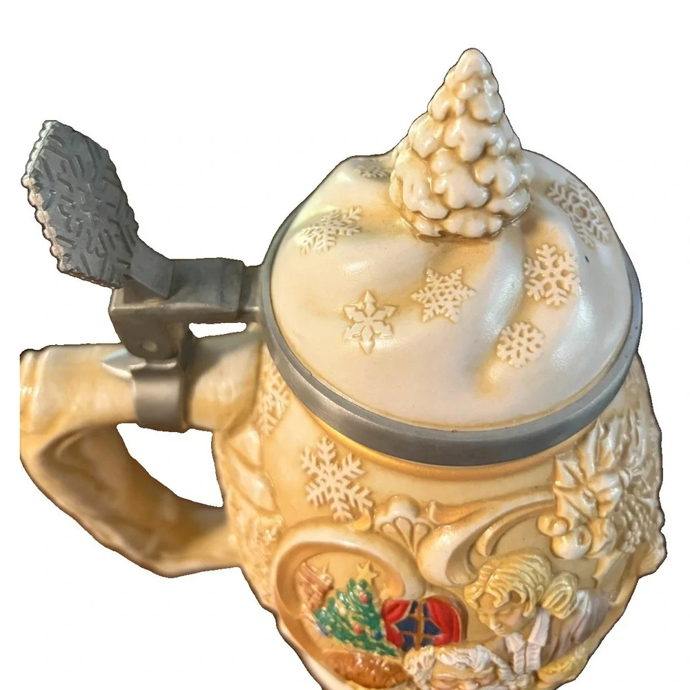Vintage 1994 Avon Father Christmas Stein Santa Ceramic Pewter Lid COA